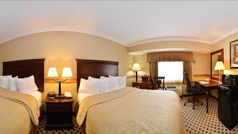 Hotel Baymont By Wyndham Pompton Plains/Wayne à Pequannock Extérieur photo