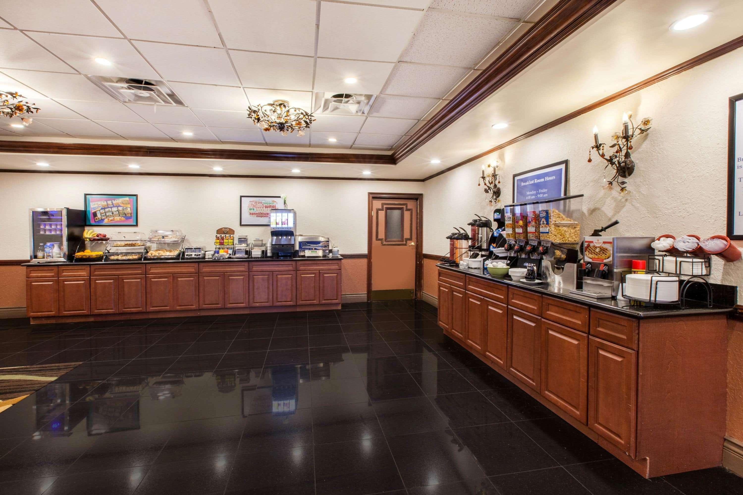 Hotel Baymont By Wyndham Pompton Plains/Wayne à Pequannock Extérieur photo