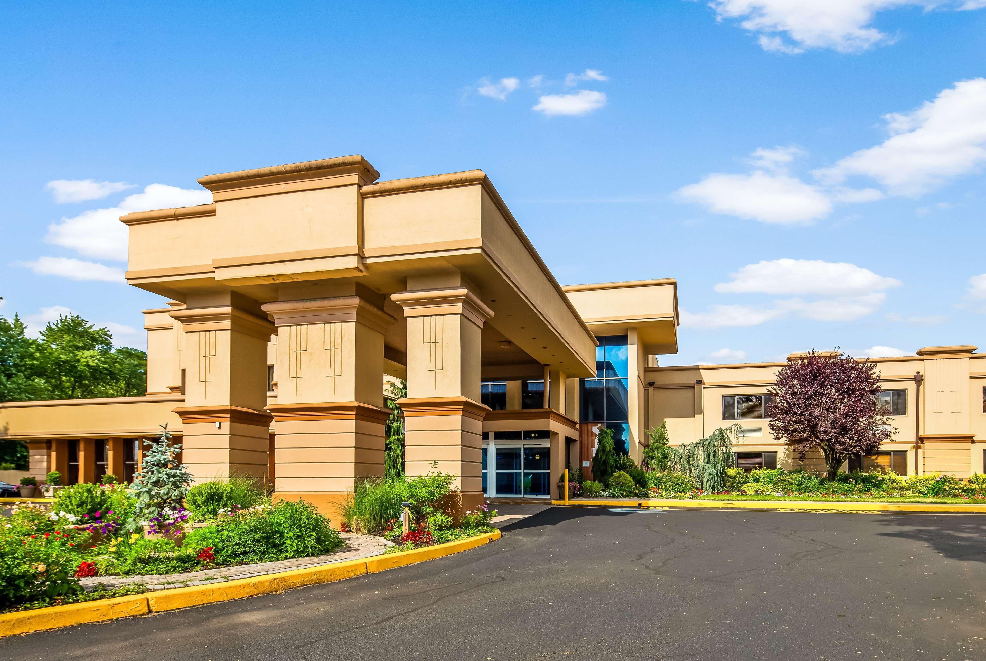 Hotel Baymont By Wyndham Pompton Plains/Wayne à Pequannock Extérieur photo